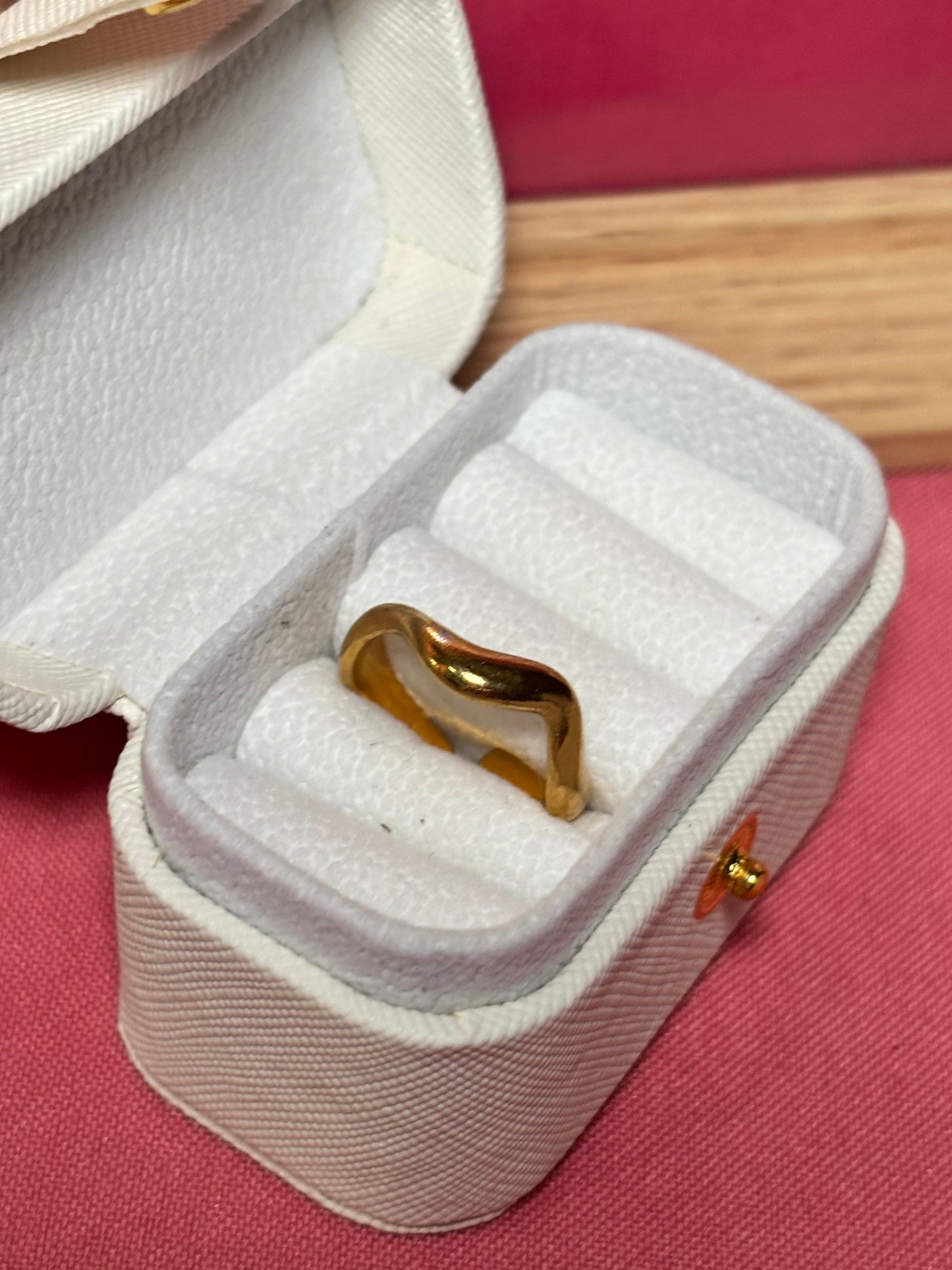 Anillo Ola