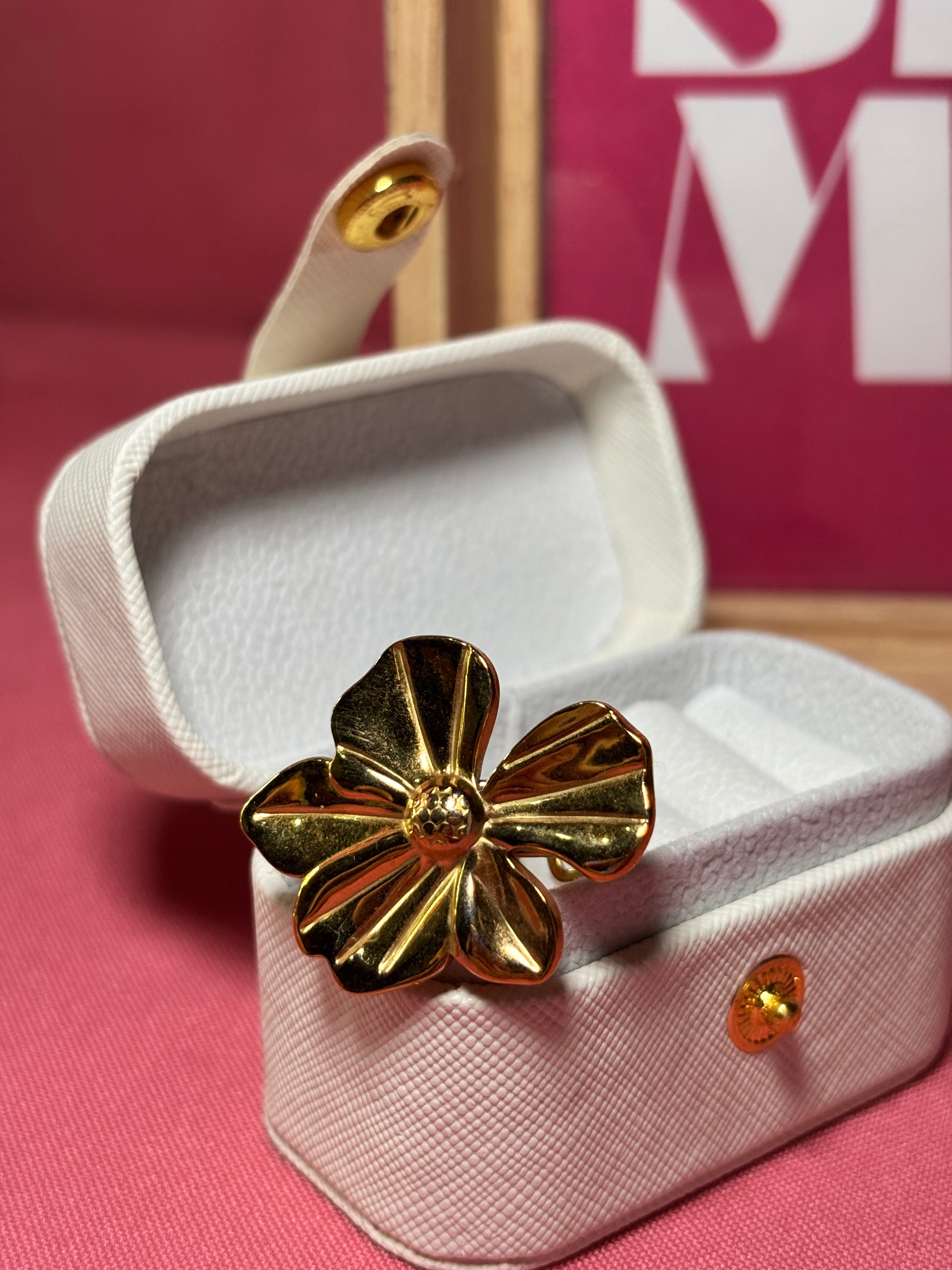 Anillo pétalo