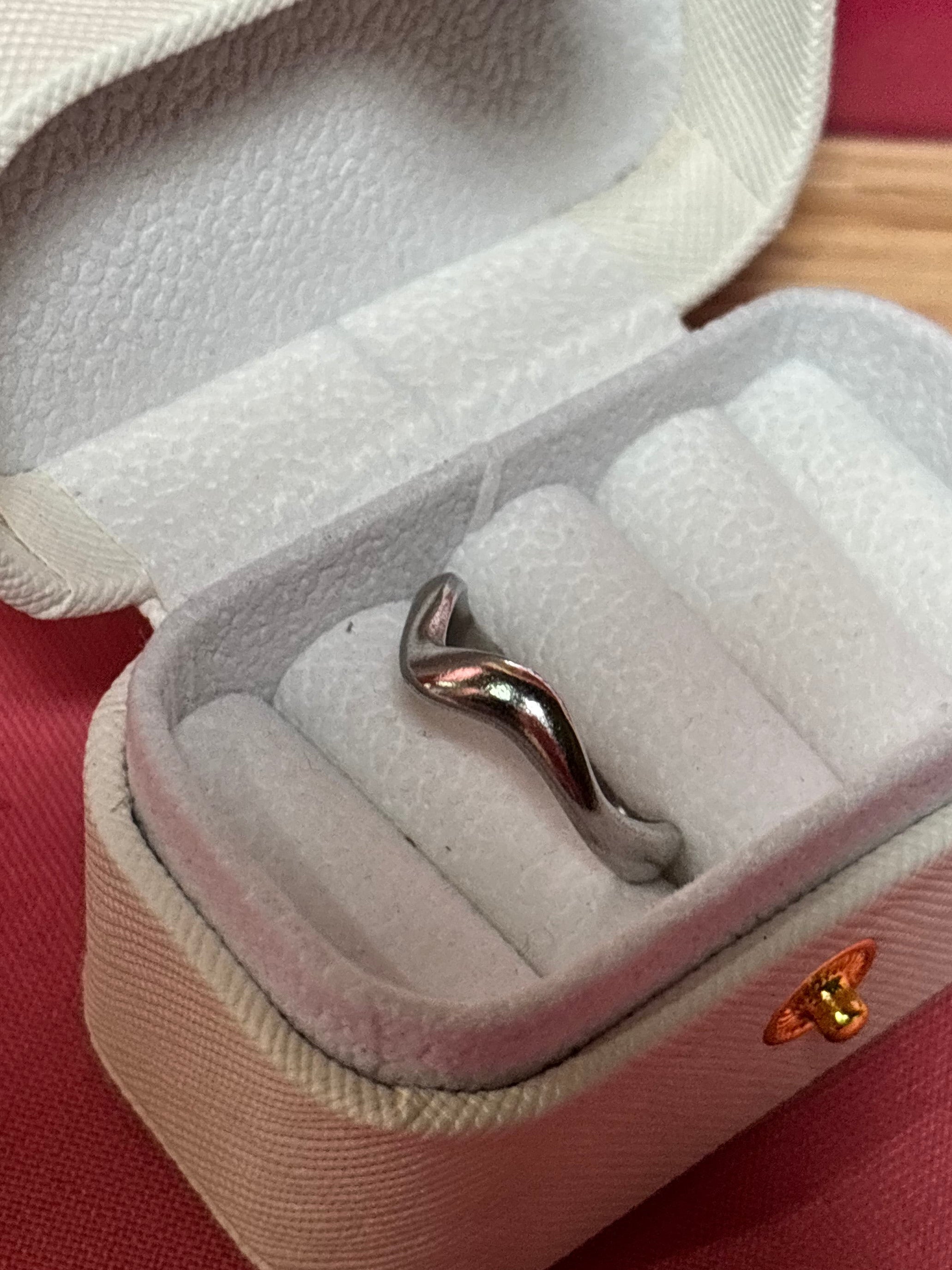 Anillo Ola