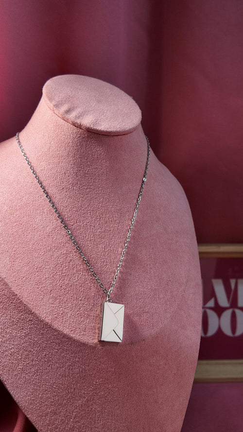 Collar de carta