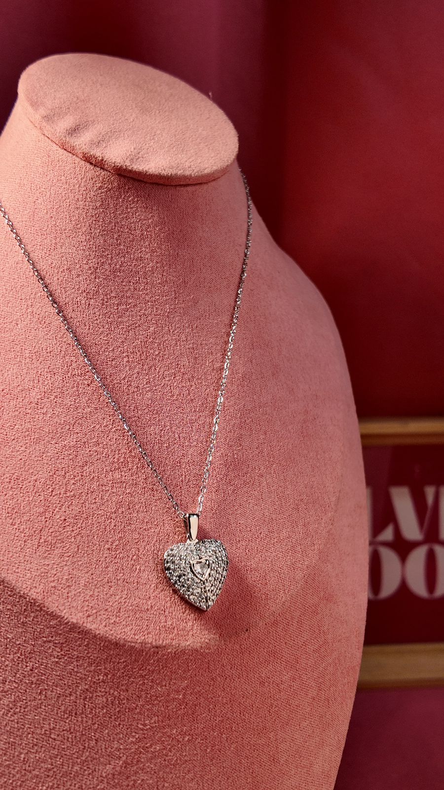Collar de corazón (se abre)