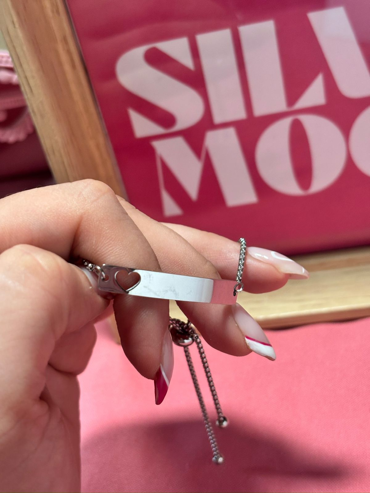 Pulsera de barra con corazón