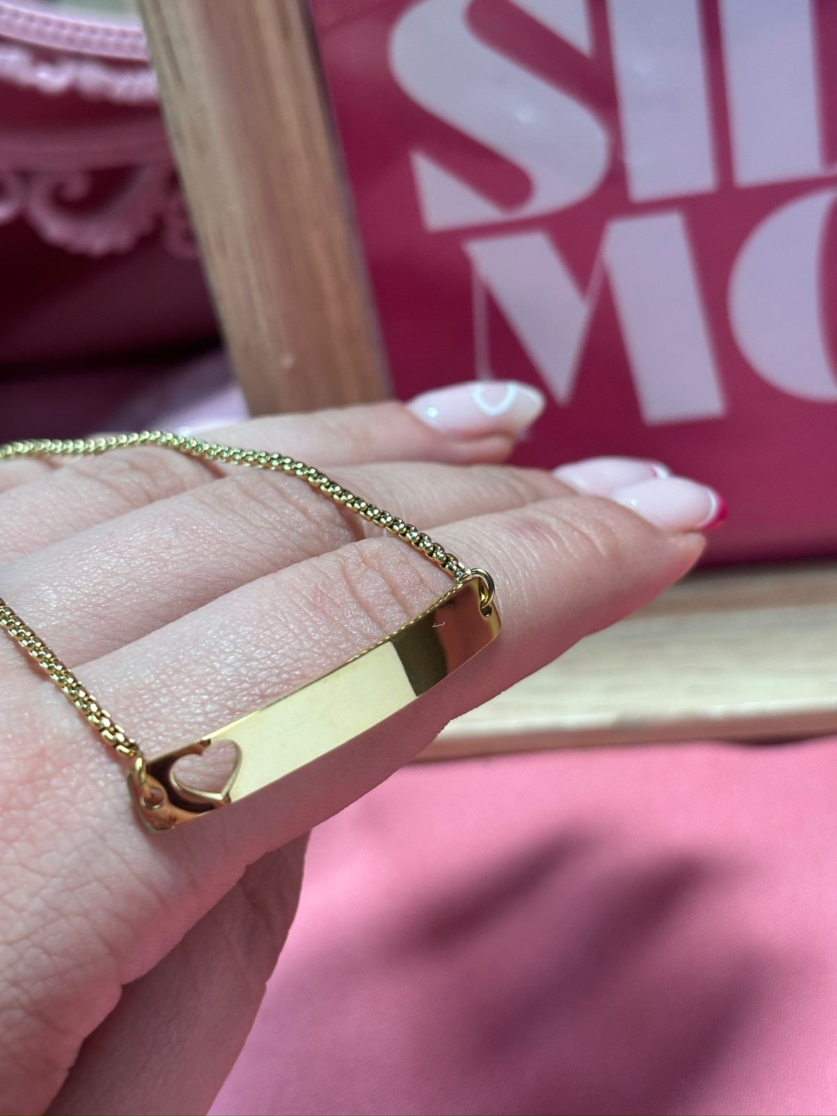 Pulsera de barra con corazón